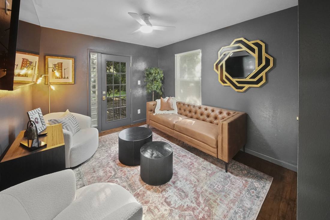 1212 Cadell den